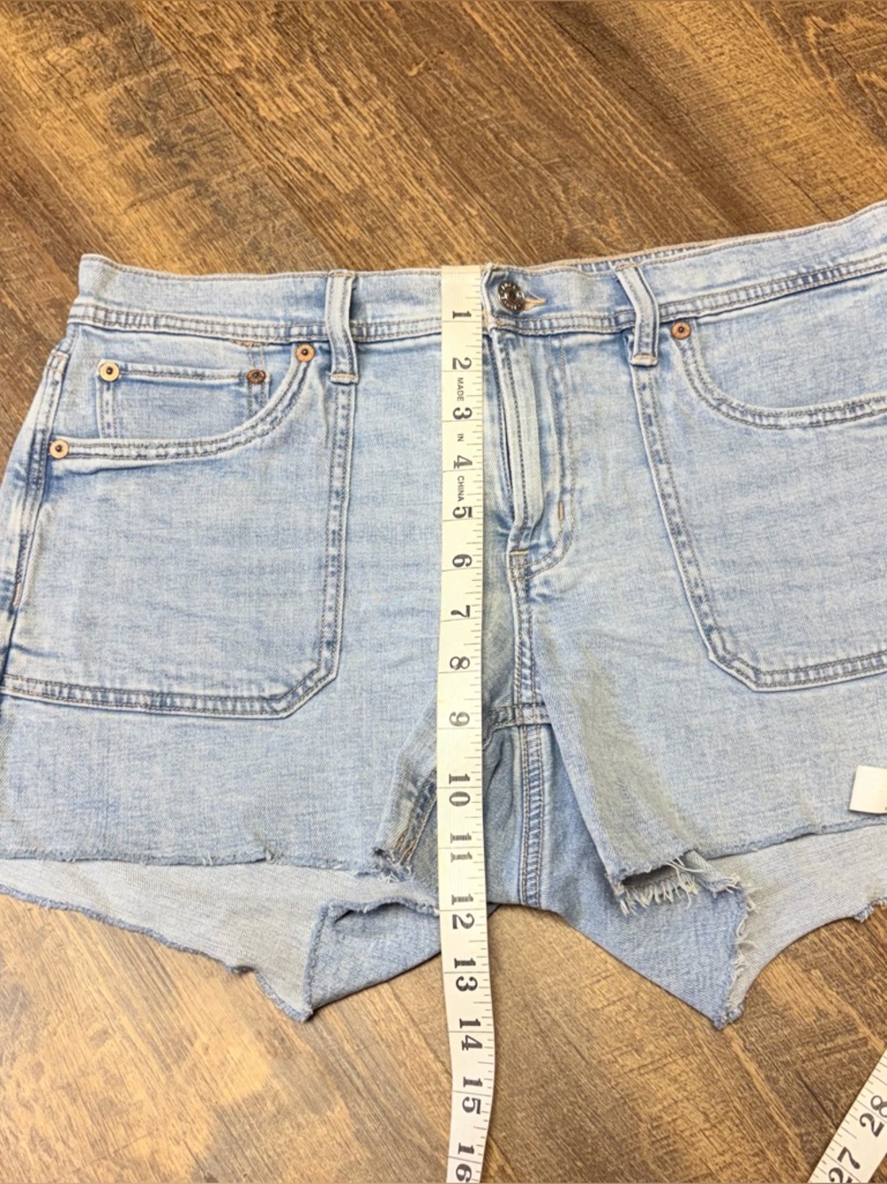 American Eagle Easy Shortie Denim Jean Shorts Womens 8 Elastic Back Waist - Picture 3 of 10